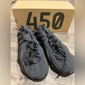 YEEZY 450- Black Size 10 AUTHENTIC